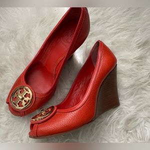 Tory Burch leather peep toe wedge. 3” heel Size 6.5 Rare Color!